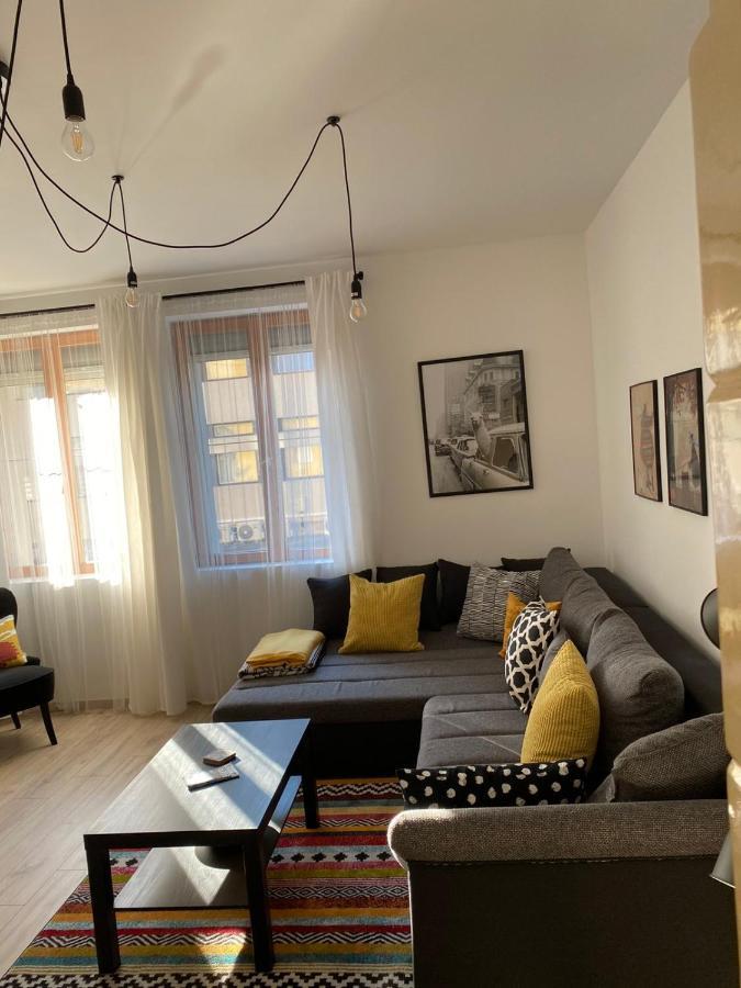 Room Bueno Eger Bagian luar foto